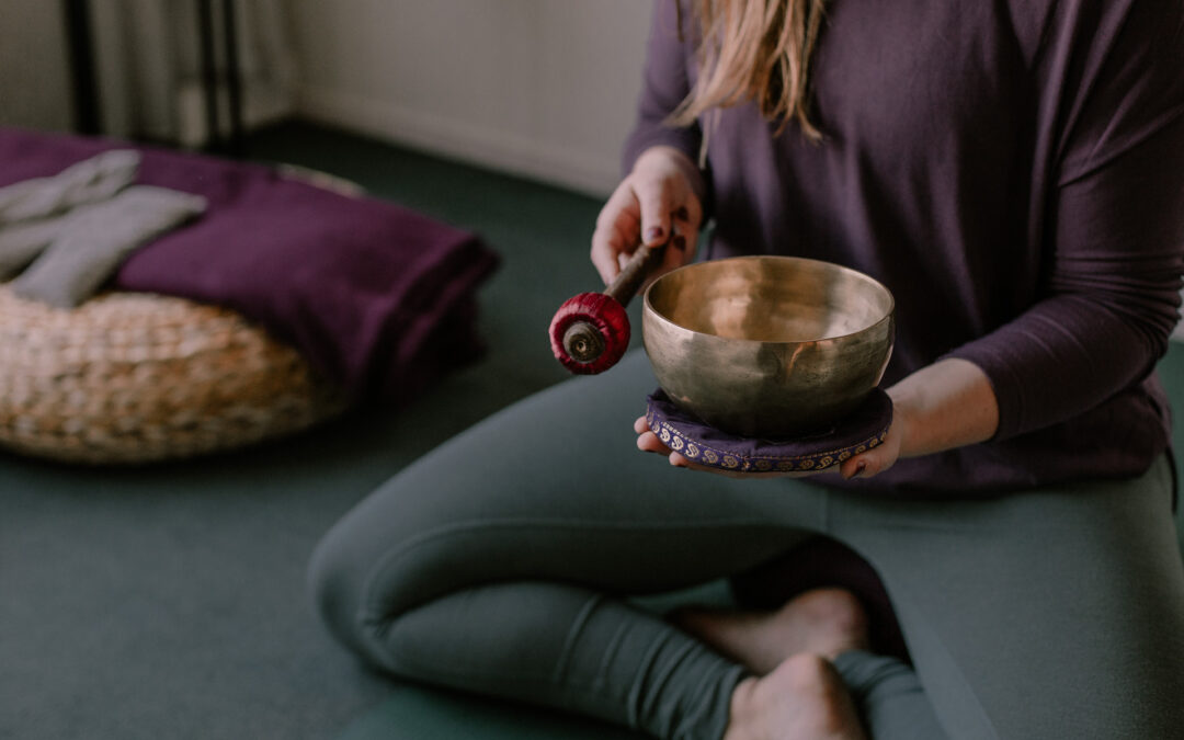 Online bedrijfsyoga workshop: Omgaan met werkstress