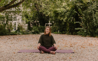 5 tips voor jou als yogadocent om meer trauma-informed yogales te geven
